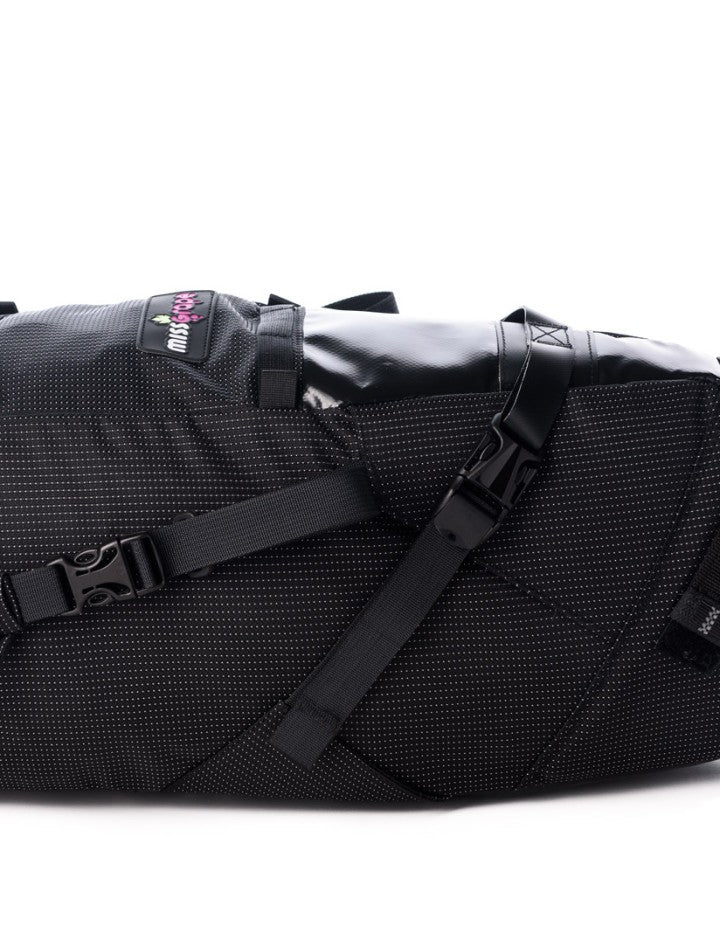 Miss Grape Cluster borsa sottosella per bicicletta nero